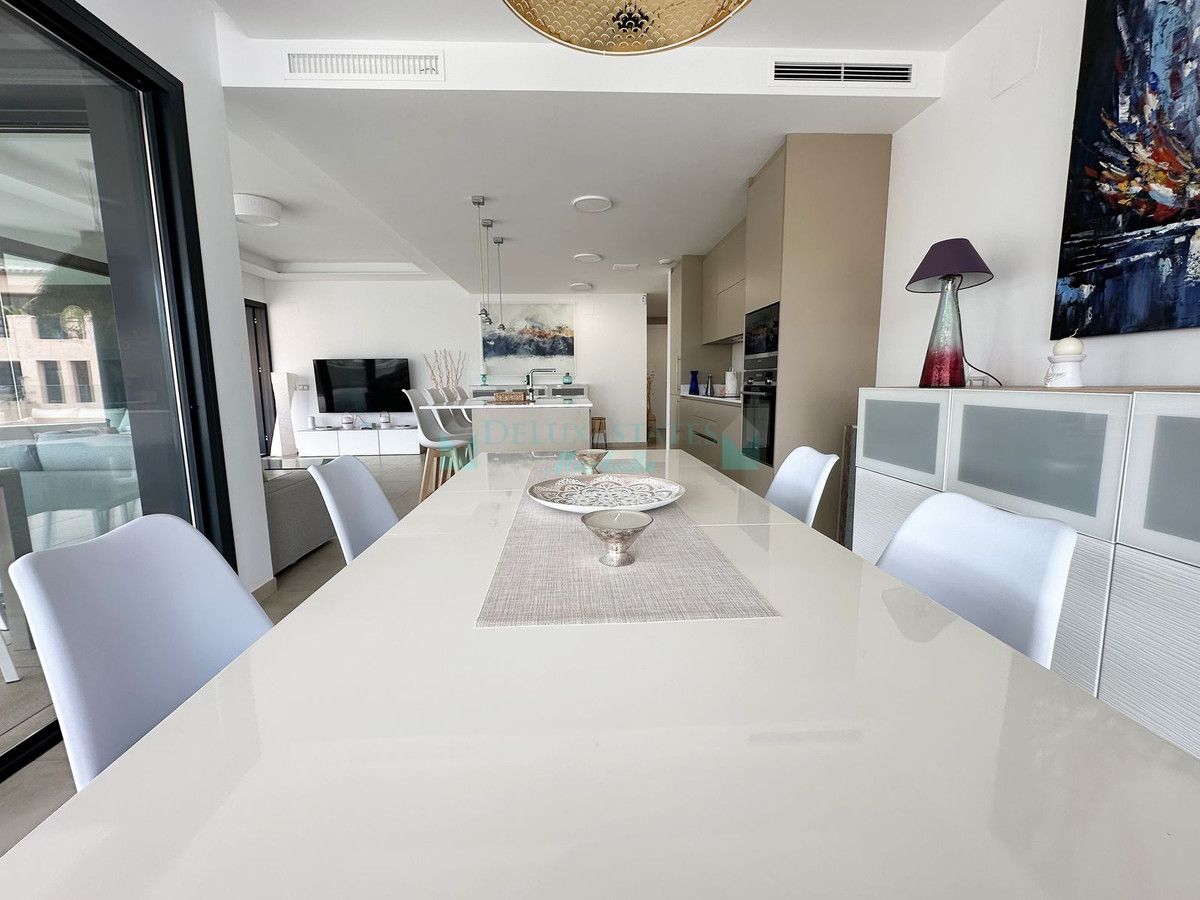 Apartamento en venta en Estepona