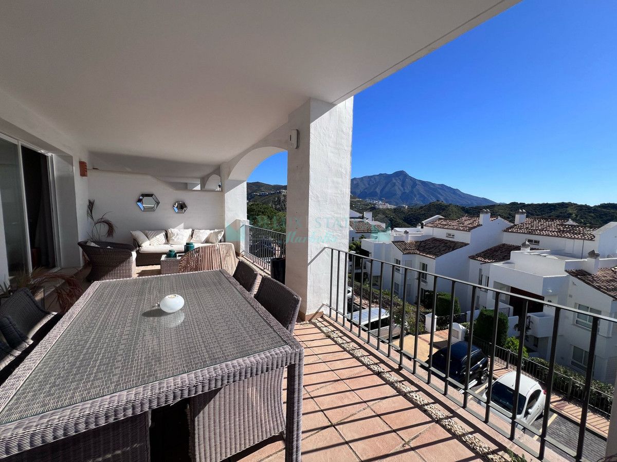 Apartment for rent in Benahavis
