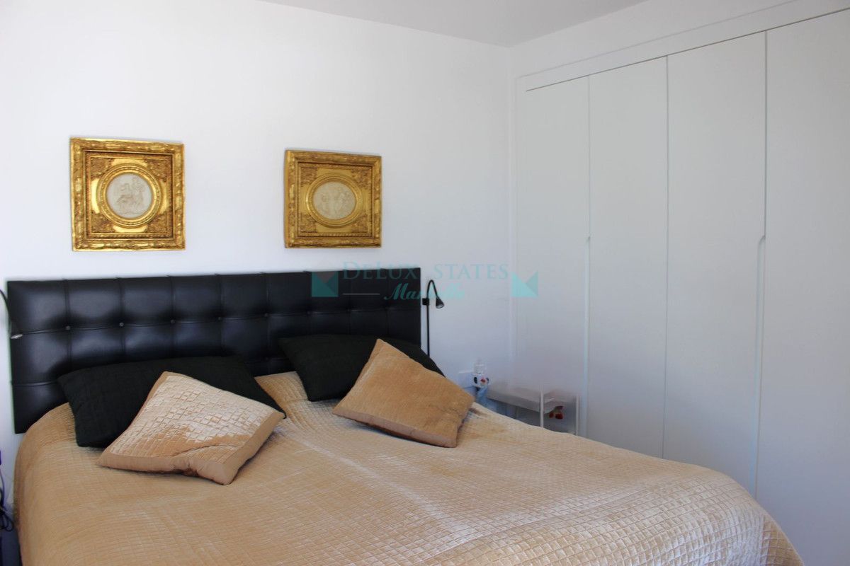 Apartamento en venta en Estepona