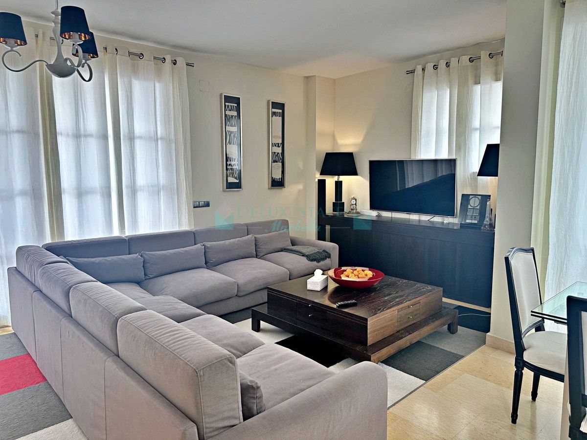 Villa en alquiler en Selwo, Estepona