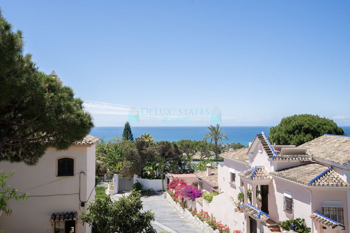 Villa for rent in Las Chapas, Marbella East