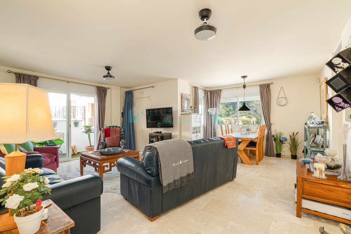 Ground Floor Apartment for sale in Benahavis