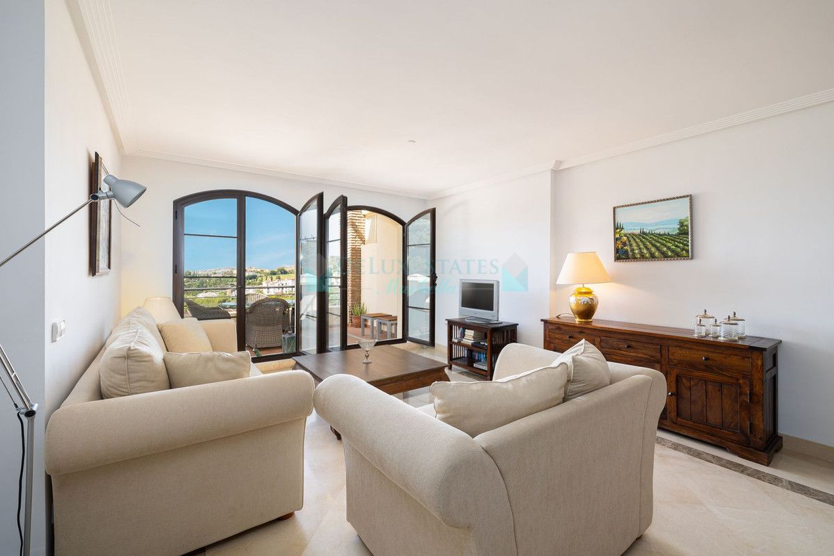 Apartment for sale in Los Arqueros, Benahavis