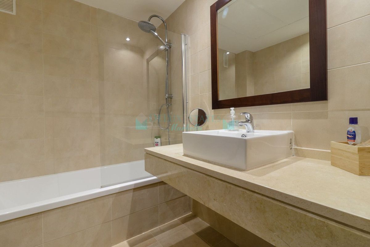 Apartment for rent in Los Monteros, Marbella East