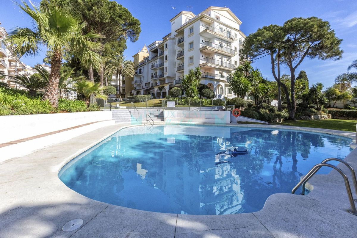 Ground Floor Apartment for sale in Marbella - Puerto Banus