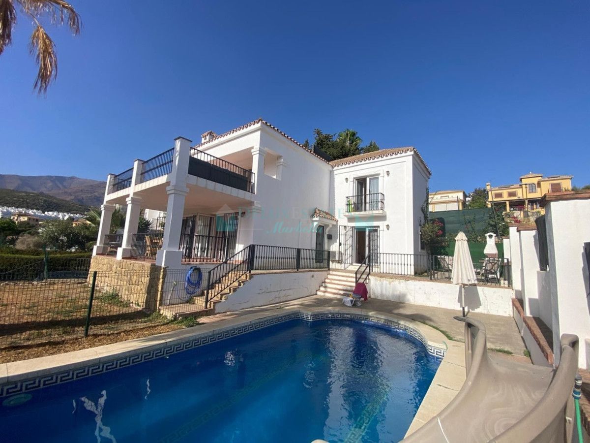 Villa en venta en Valle Romano, Estepona