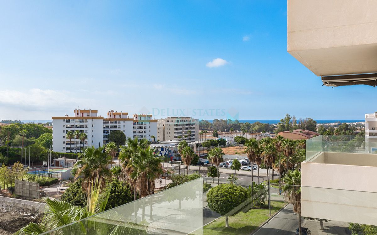 Apartment for sale in La Campana, Nueva Andalucia