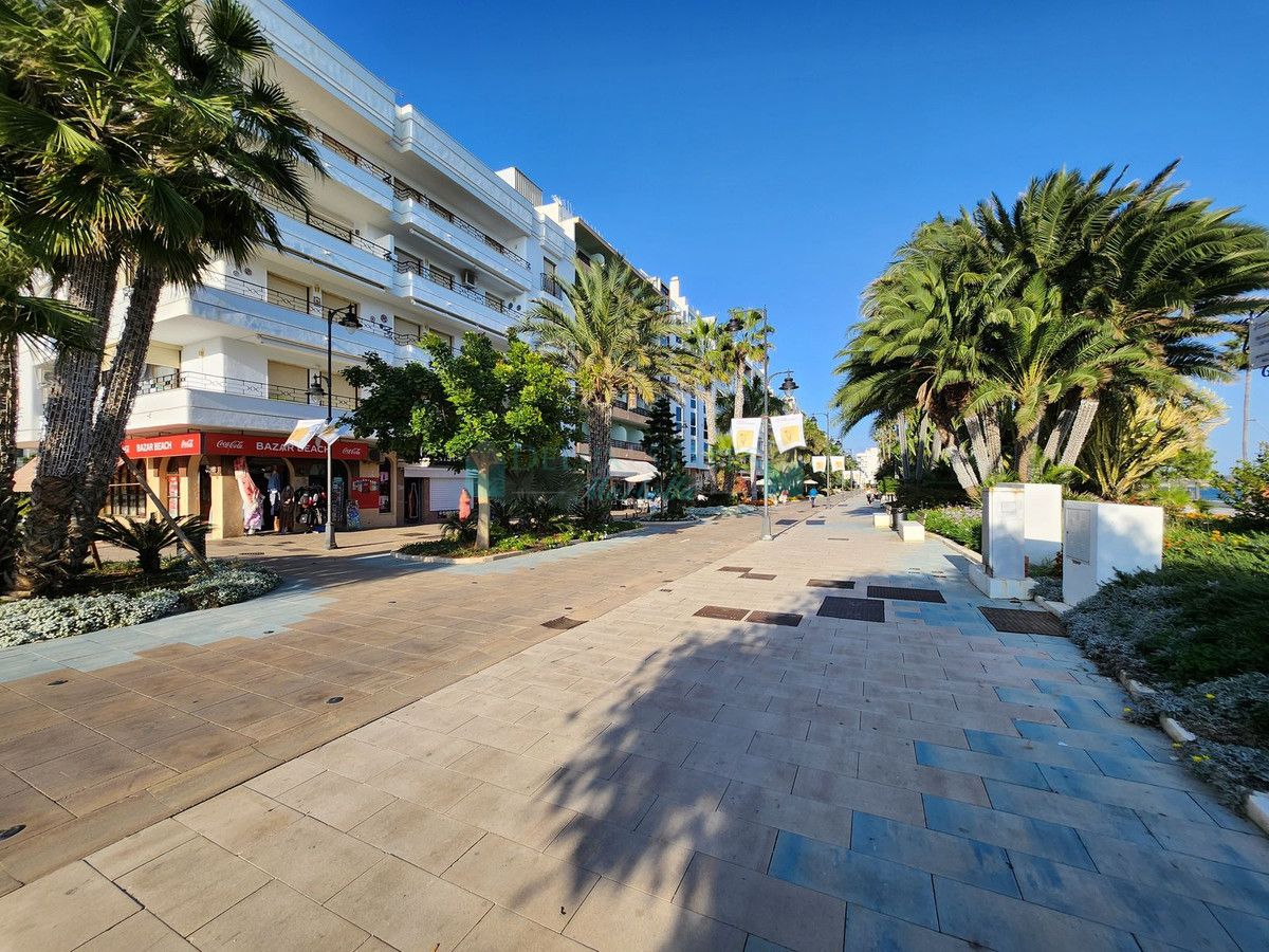 Apartamento en venta en Estepona