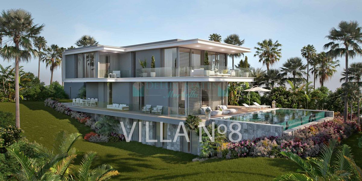 Villa for sale in Cabopino, Marbella East