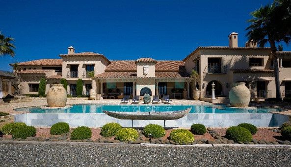 Villa en alquiler en Los Monteros, Marbella Este