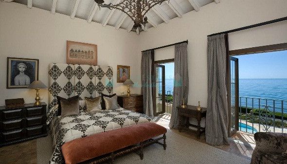 Villa en alquiler en Los Monteros, Marbella Este
