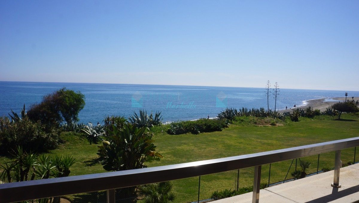 Apartment for rent in New Golden Mile, Estepona