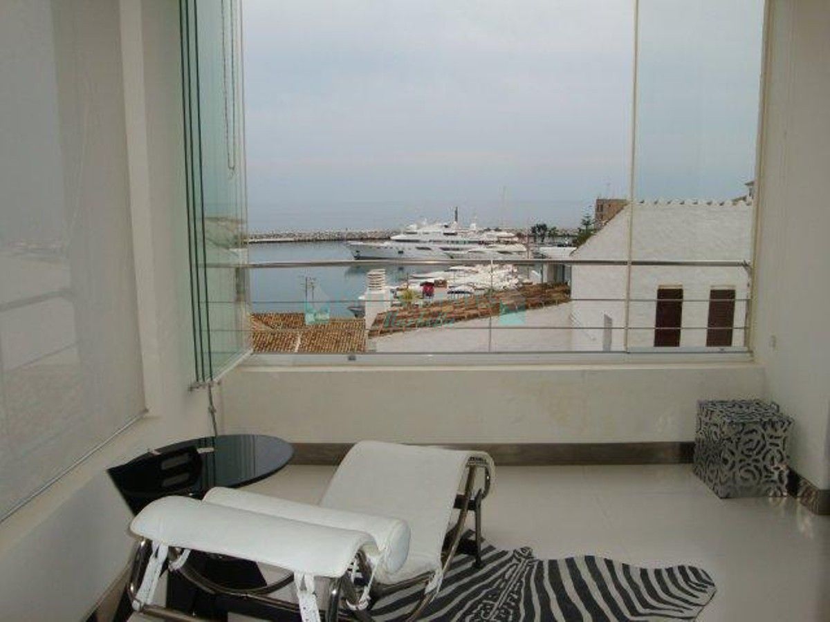 Penthouse for rent in Marbella - Puerto Banus