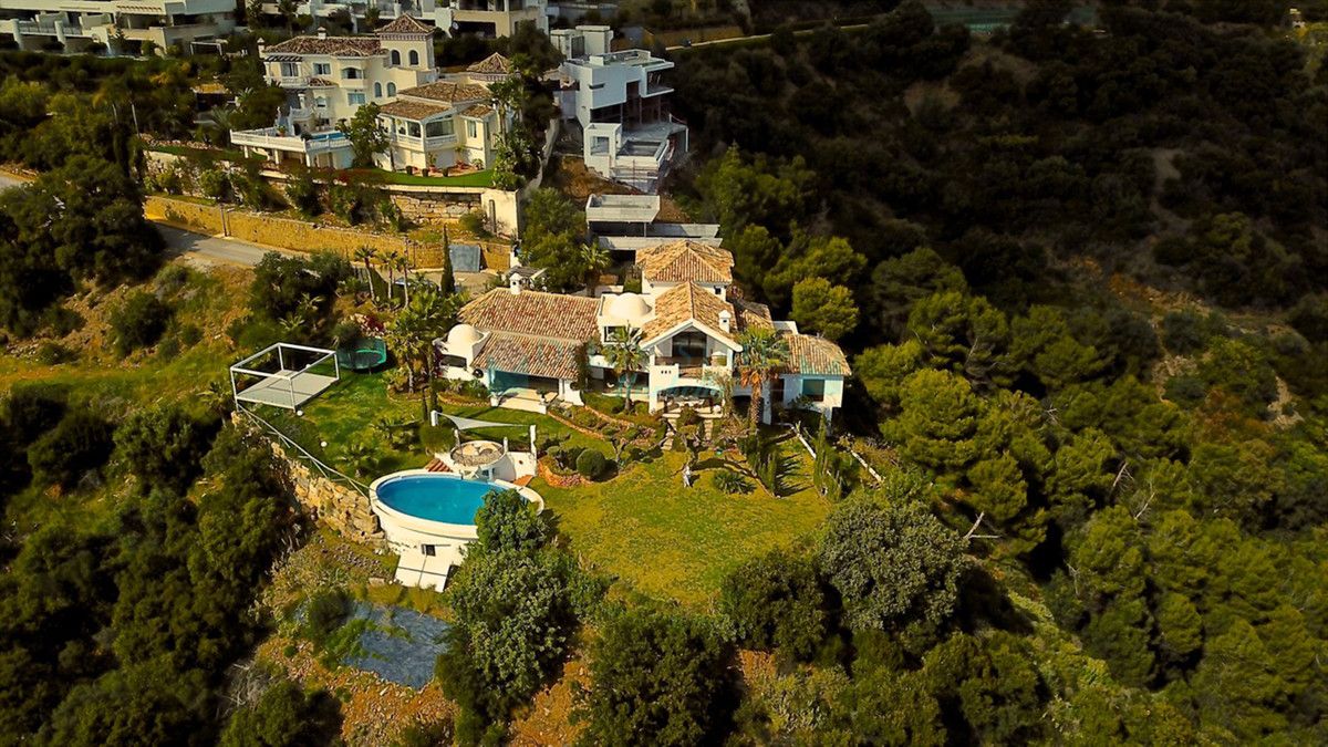 Villa for sale in Marbella