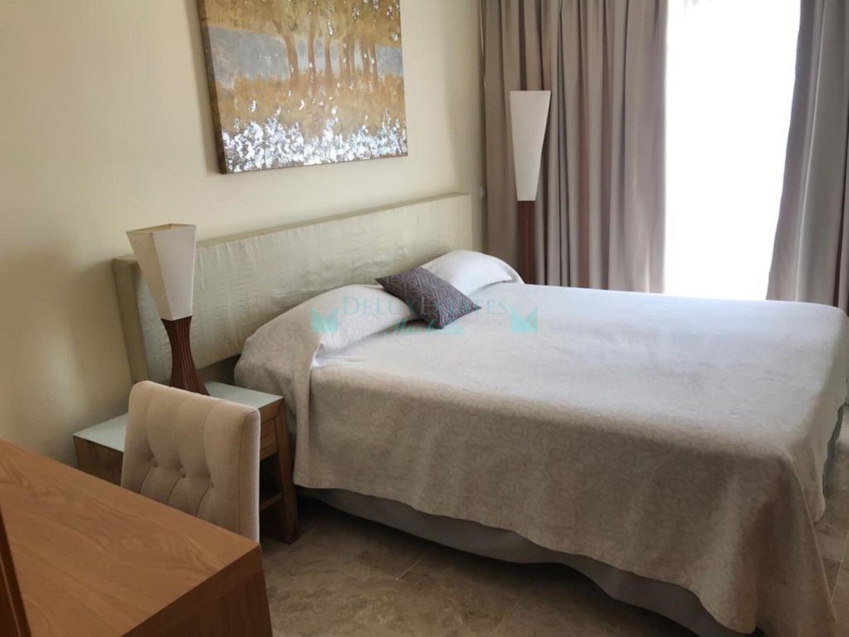 Apartment for rent in Santa Clara, Marbella East