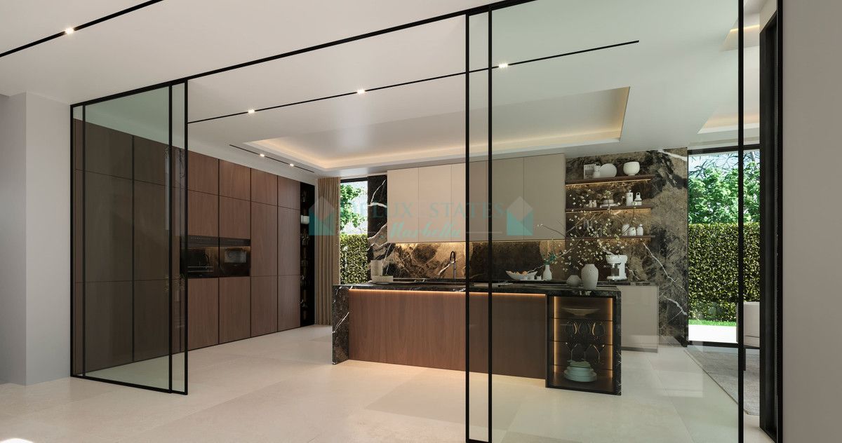 Villa for sale in Bel Air, Estepona