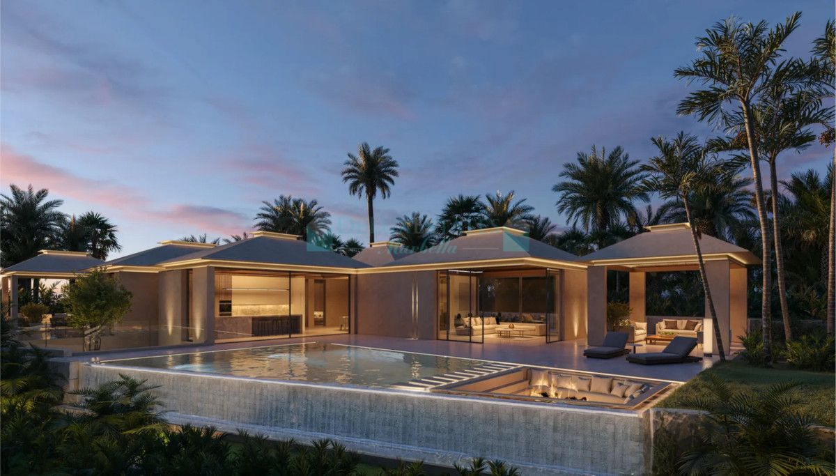 Villa for sale in Nueva Andalucia