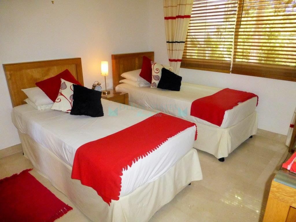 Apartamento en alquiler en Estepona