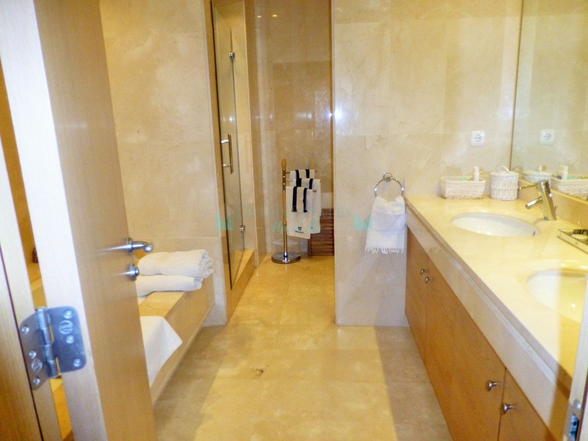 Apartamento en alquiler en Estepona