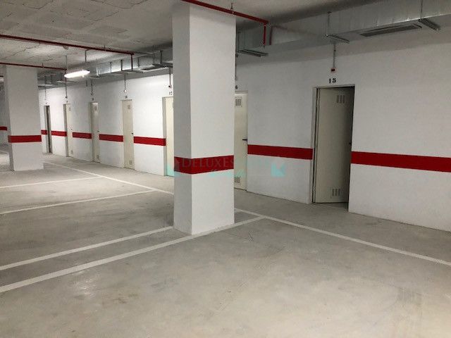 Parking for rent in Nueva Andalucia