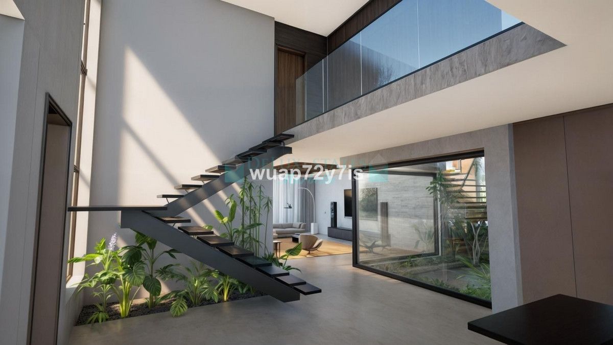 Villa for sale in Estepona