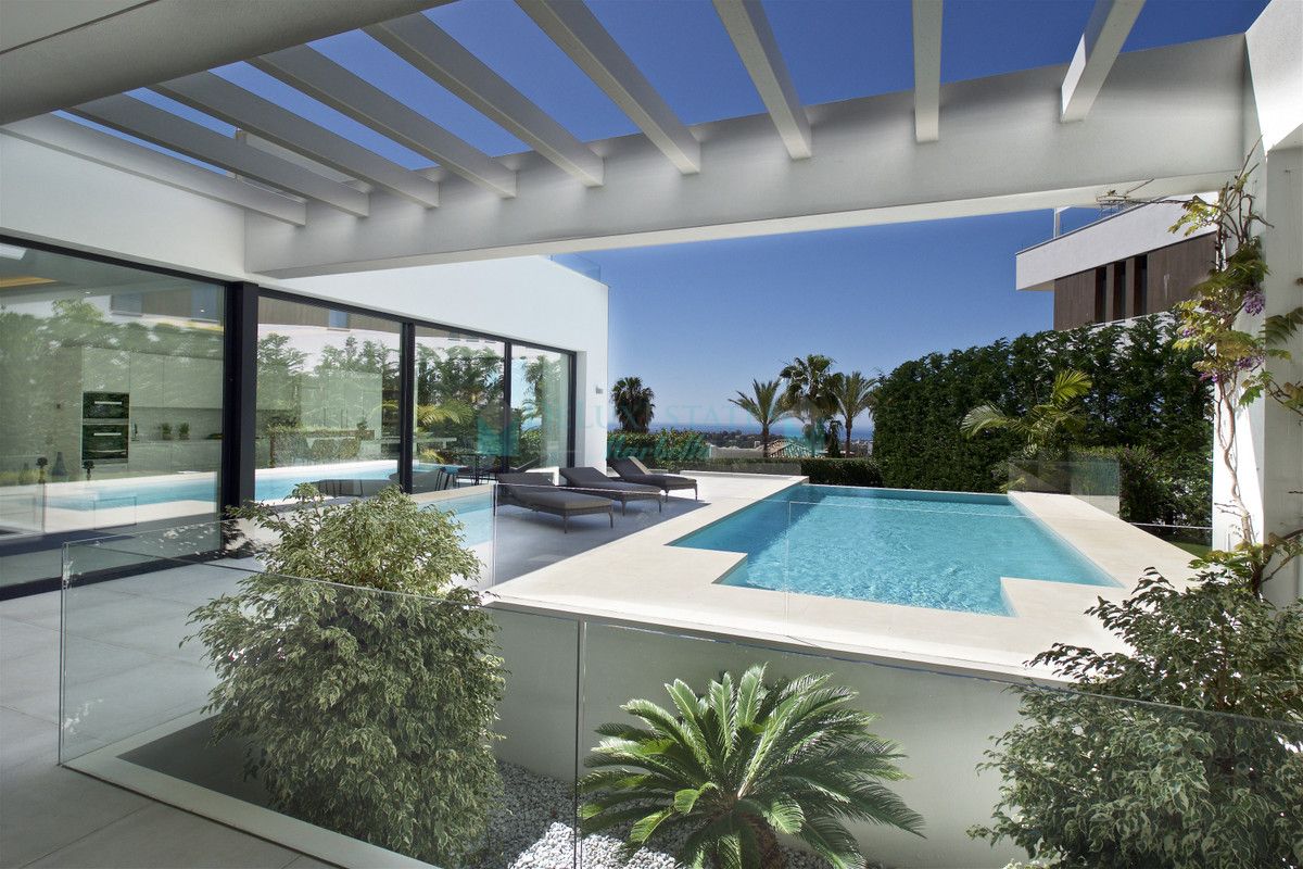 Villa en venta en Benahavis