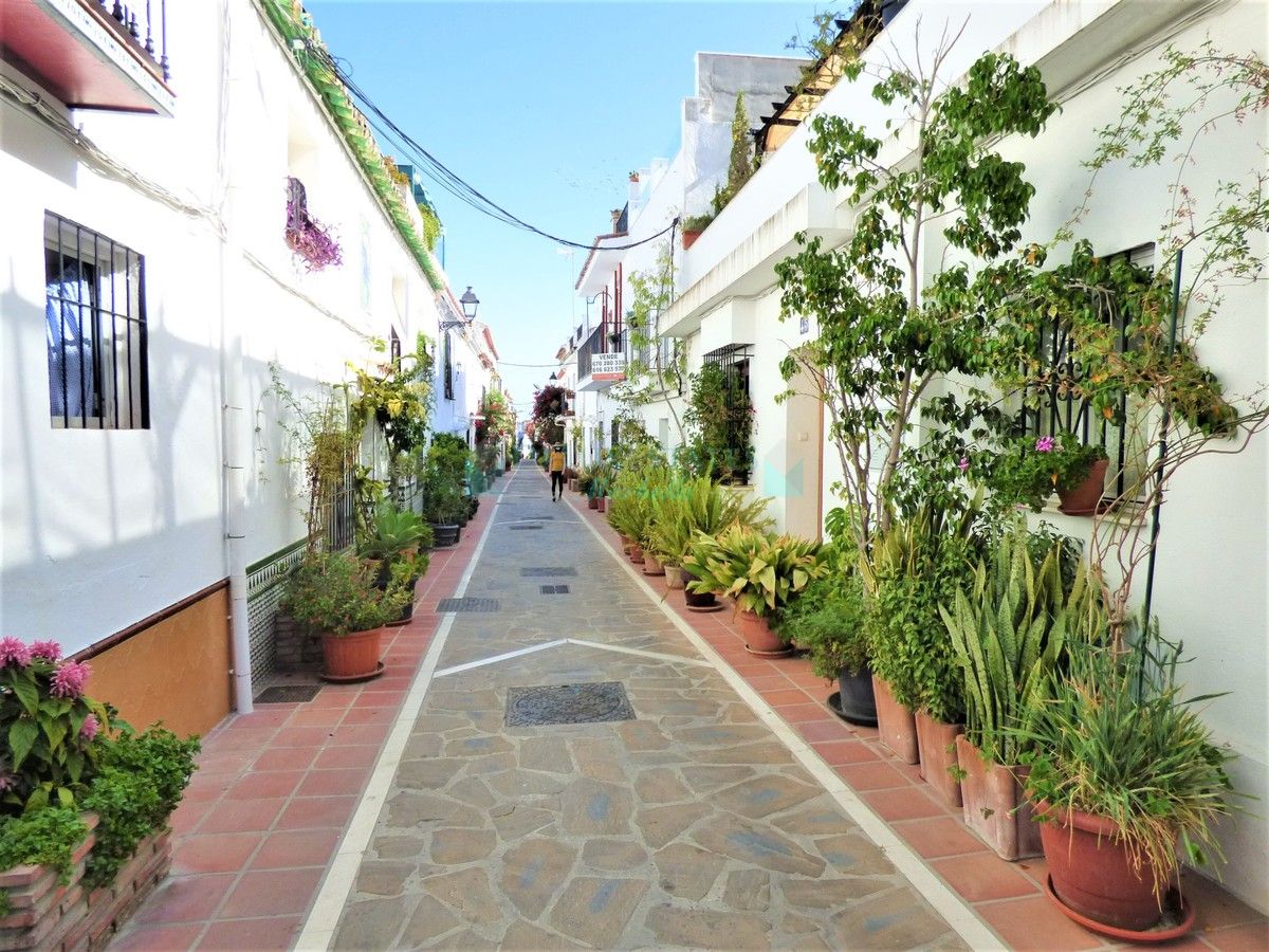 Town House for sale in Marbella