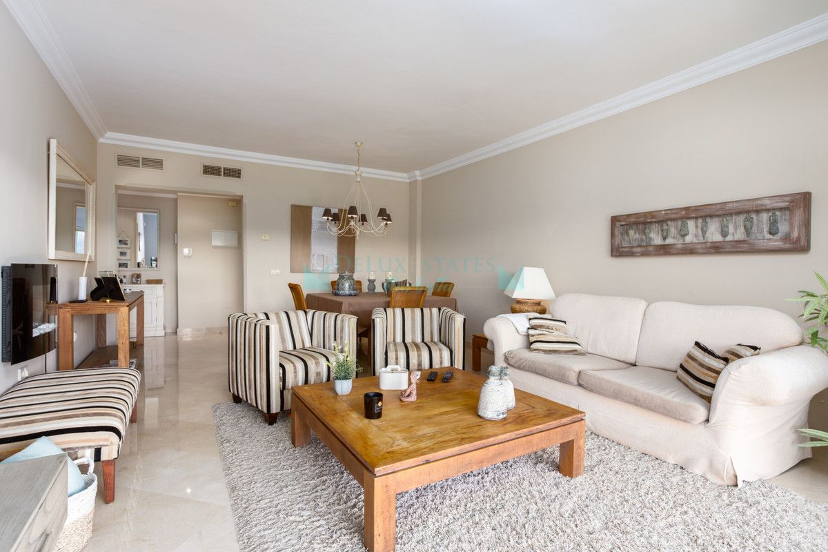 Ground Floor Apartment for rent in Rio Real, Marbella East