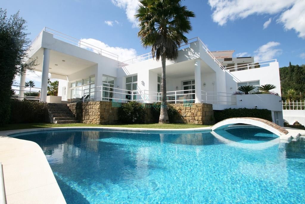 Villa for sale in La Quinta, Benahavis