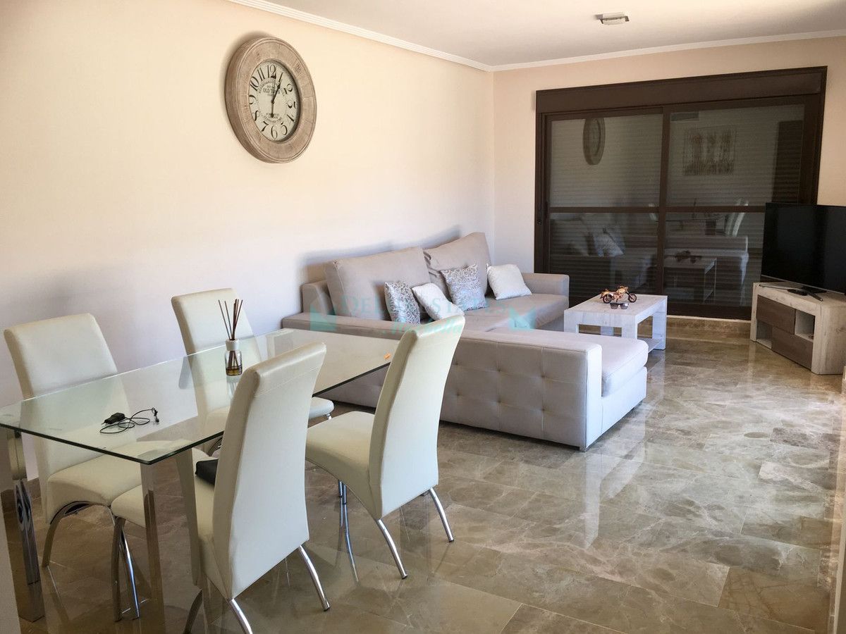 Apartamento en venta en New Golden Mile, Estepona