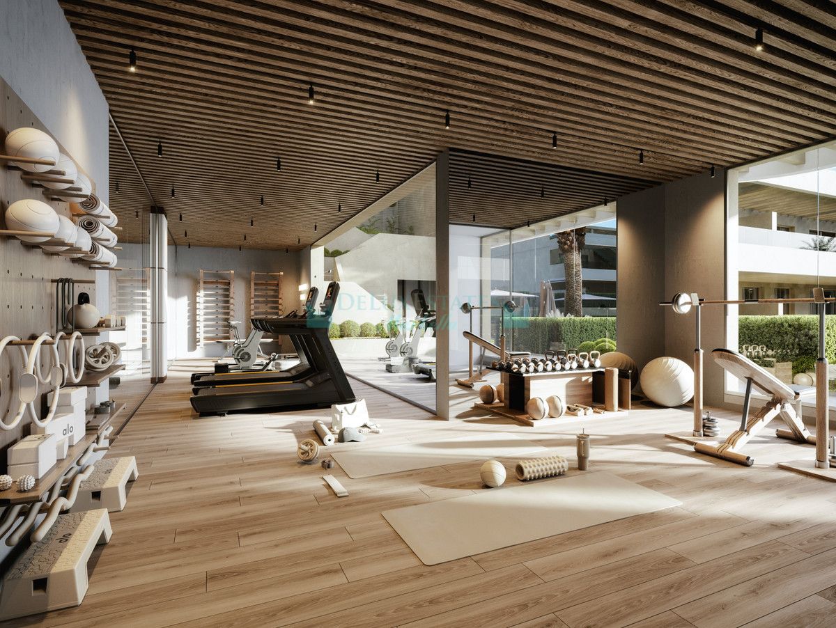 Ground Floor Apartment for sale in New Golden Mile, Estepona