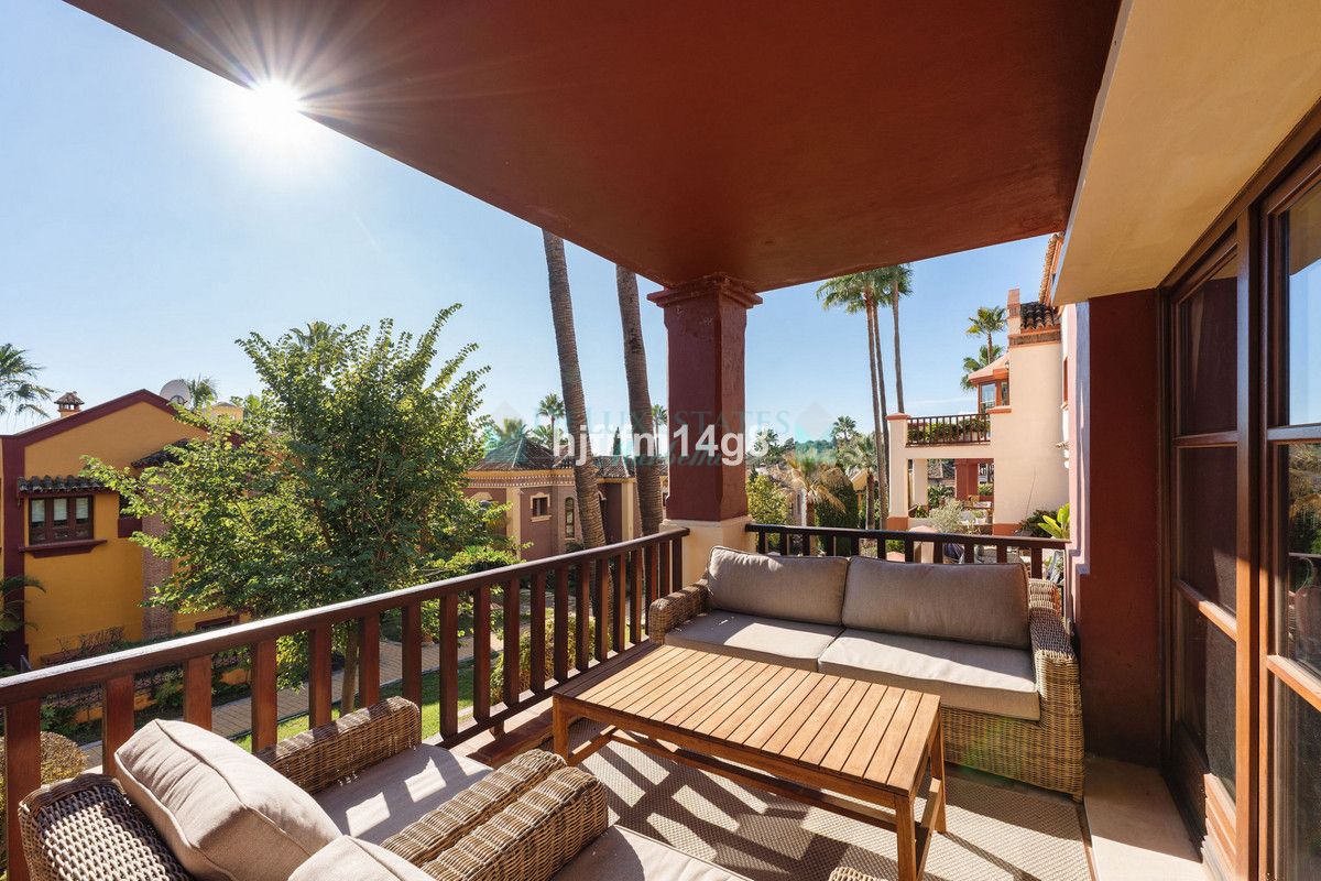 Villa for sale in Marbella Golden Mile