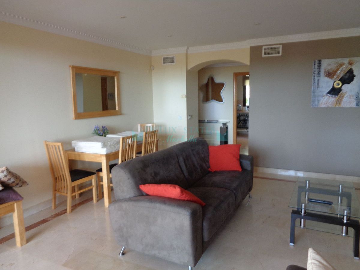 Apartment for sale in Benahavis