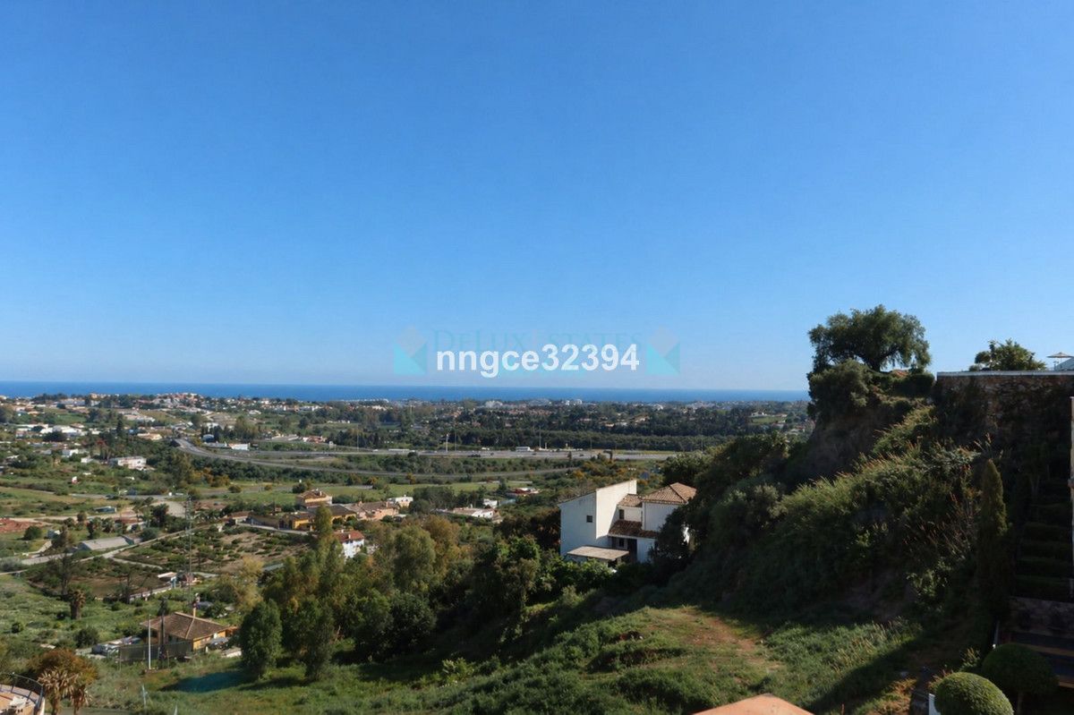 Ático en venta en Benahavis