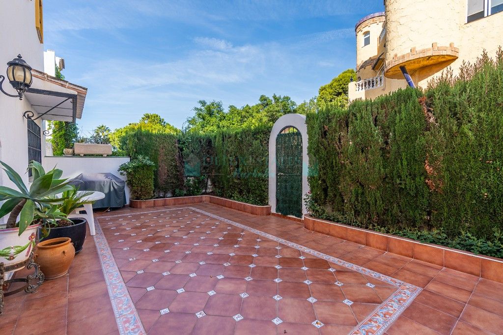 Semi Detached Villa for sale in Costabella, Marbella East