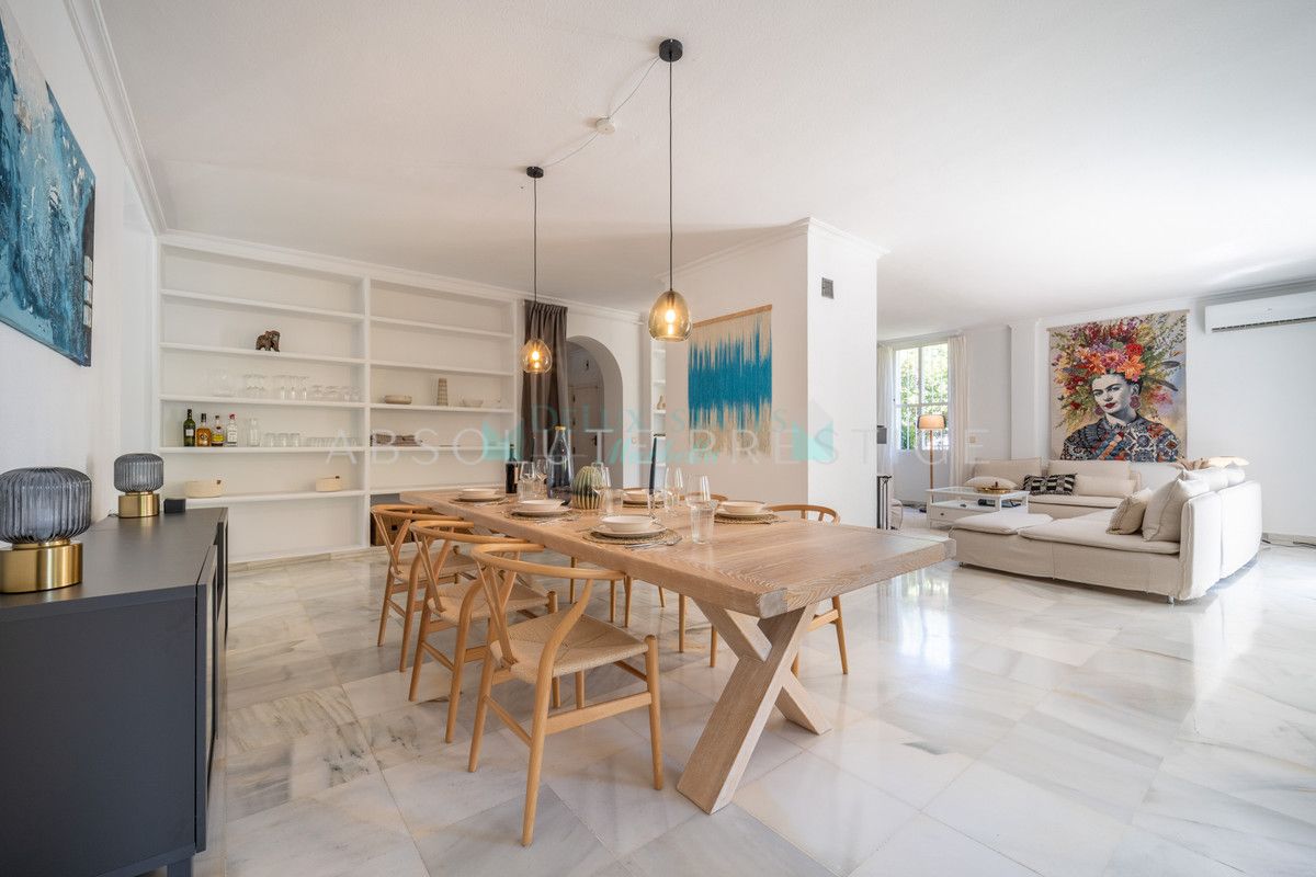 Villa for rent in Nueva Andalucia
