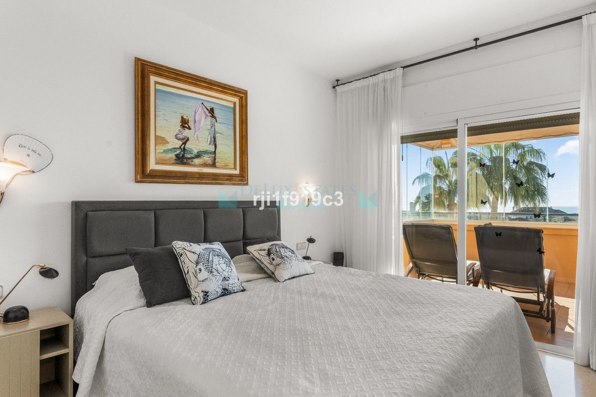 Apartamento en venta en Elviria, Marbella Este