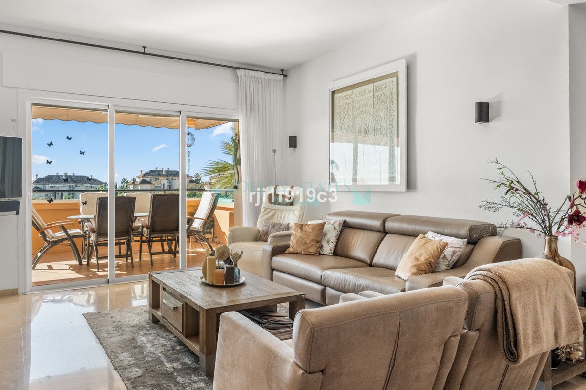 Apartamento en venta en Elviria, Marbella Este