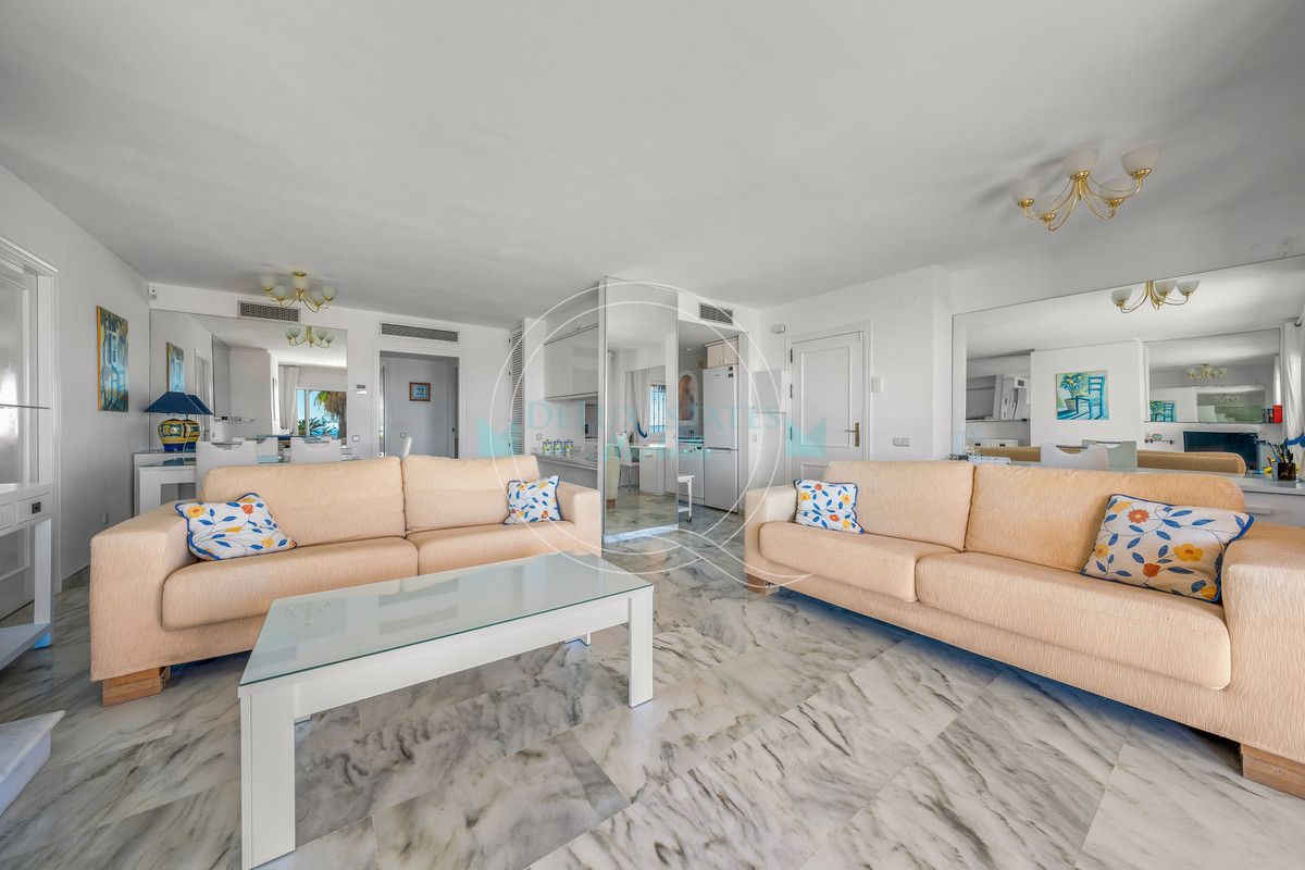 Ground Floor Apartment for sale in Estepona