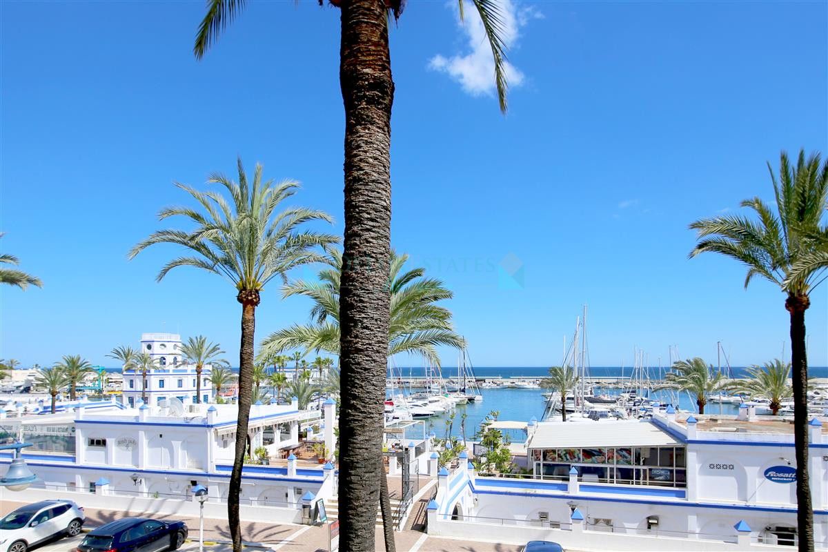 Apartment for rent in Estepona