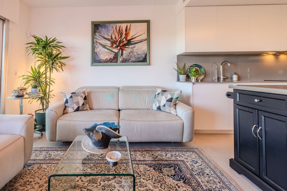 Penthouse for sale in New Golden Mile, Estepona