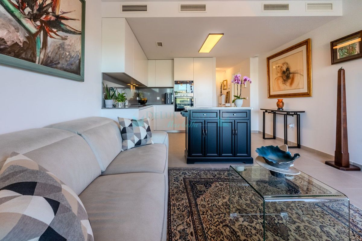 Penthouse for sale in New Golden Mile, Estepona