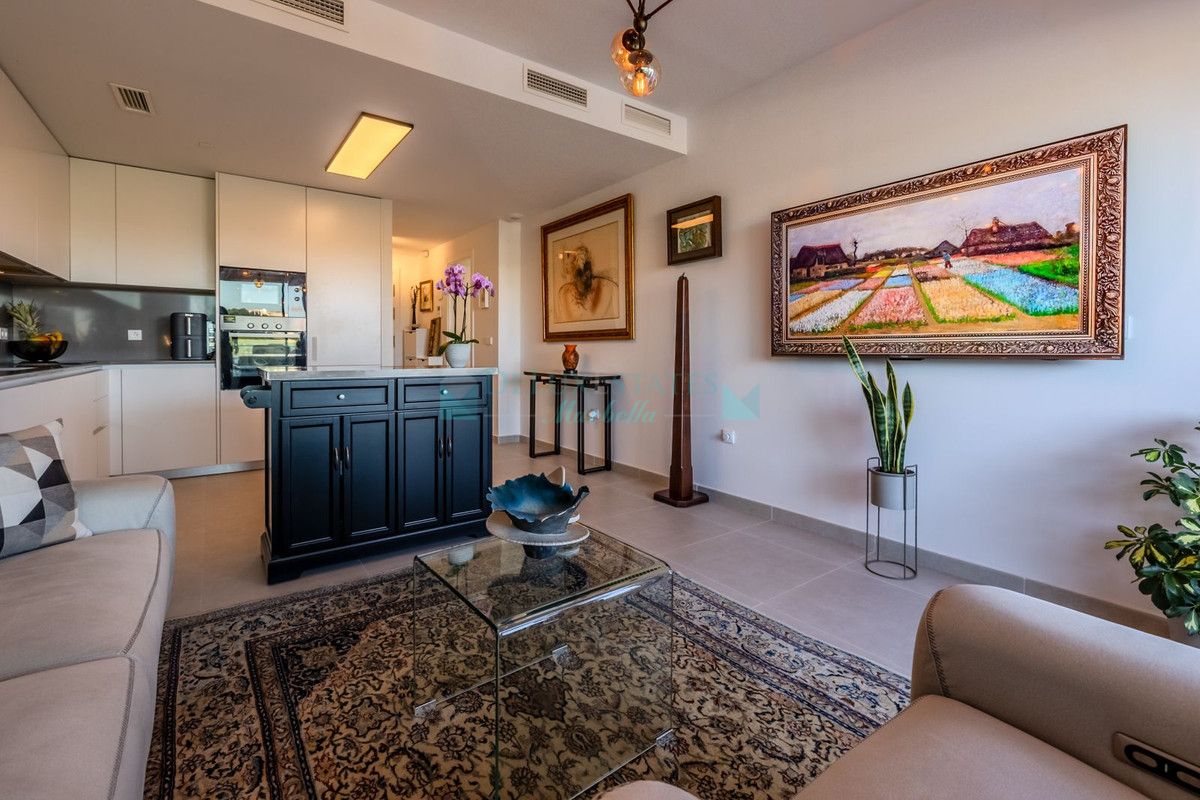 Penthouse for sale in New Golden Mile, Estepona