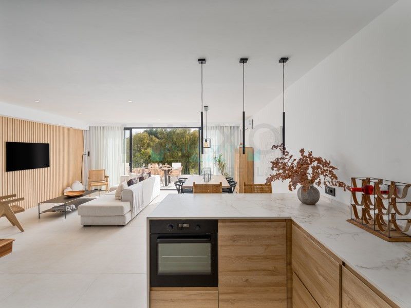 Town House for sale in Nueva Andalucia