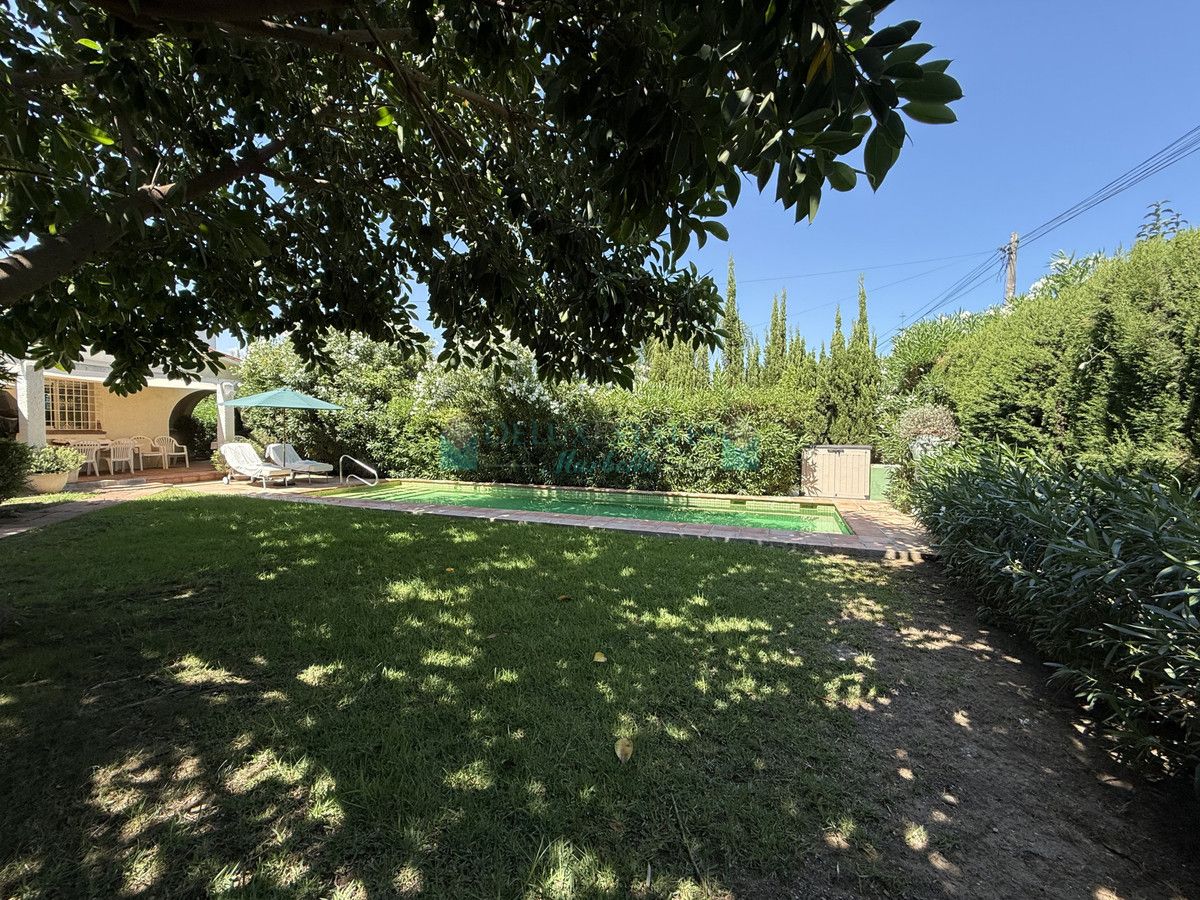 Villa for sale in San Pedro de Alcantara