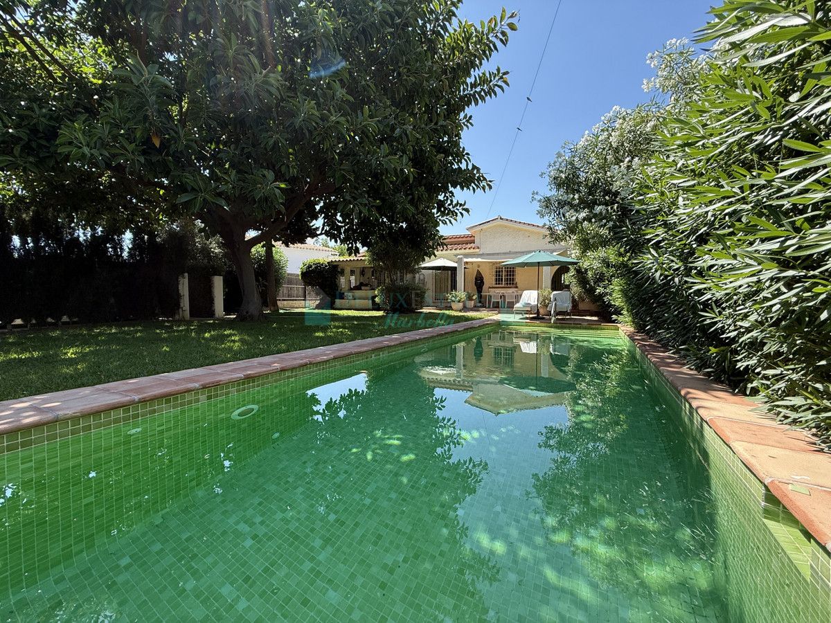 Villa for sale in San Pedro de Alcantara