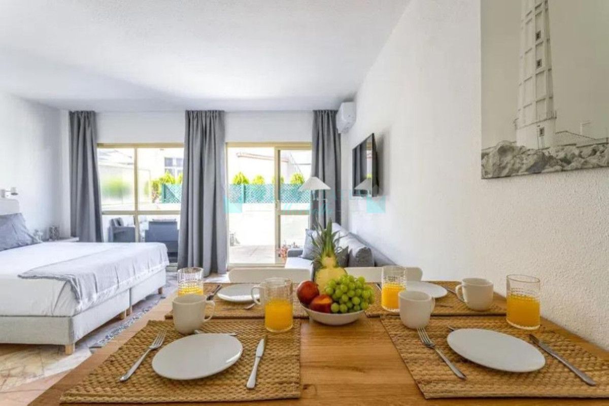 Studio for sale in Elviria, Marbella East