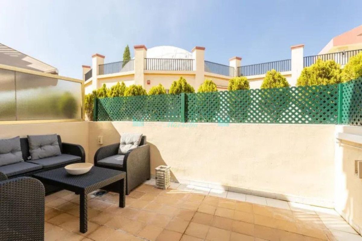 Studio for sale in Elviria, Marbella East