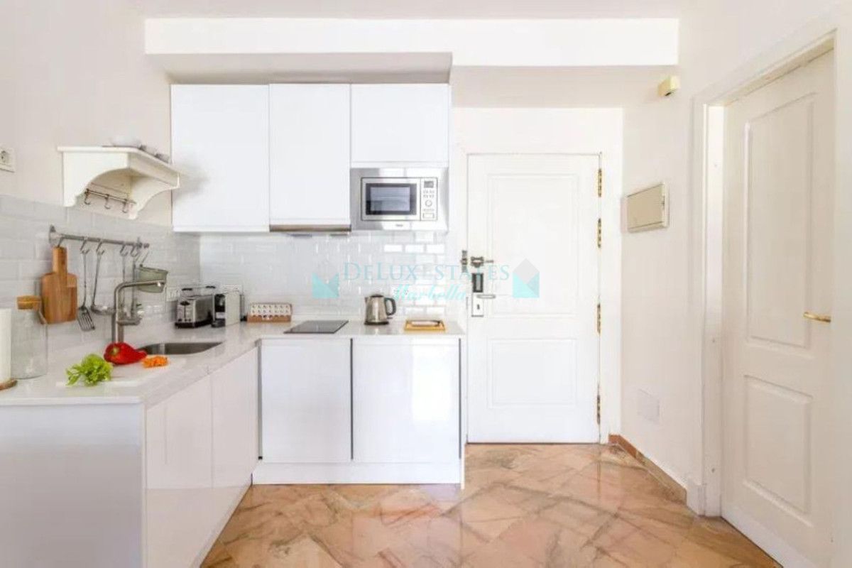 Studio for sale in Elviria, Marbella East