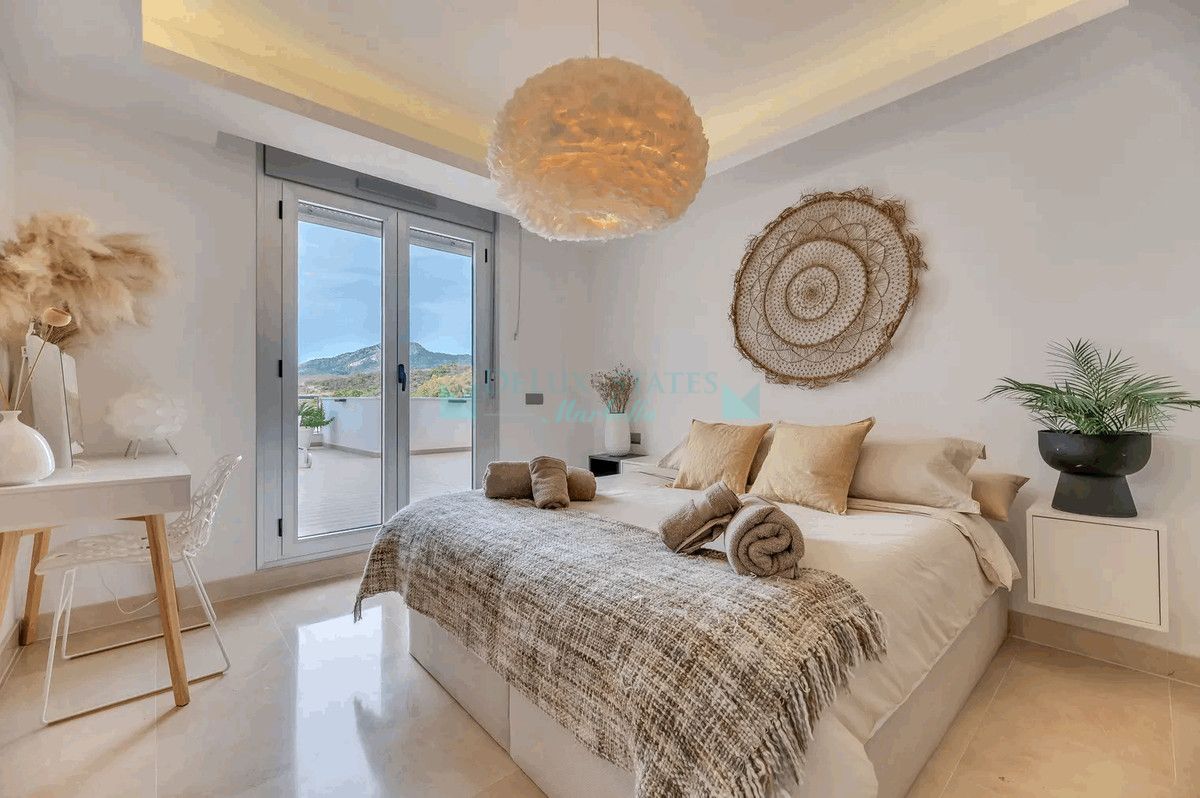 Ground Floor Apartment for sale in Los Arqueros, Benahavis